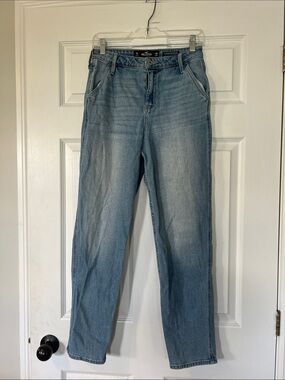 Hollister Straight-Leg Jeans in Faded Blue Wash